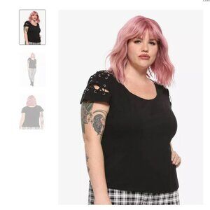 Royal Bones By Tripp Lacing Shoulder T-Shirt Size 4 4x NWOT